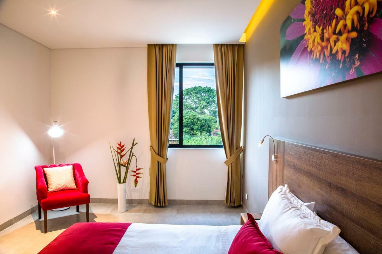 Hotel Pance 122 Wellness Spa กาลี ภายนอก รูปภาพ